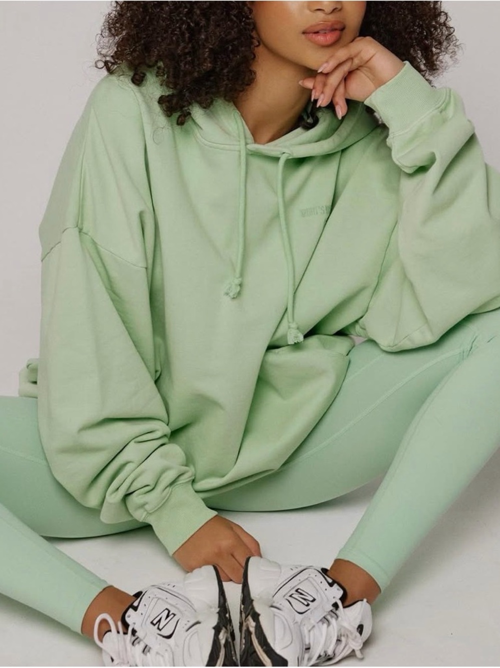 CSB HOODIE SIZE L WORN ONCE